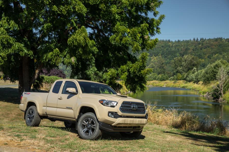  Toyota Tacoma TRD Sport Access Cab 2015 года  (NA) (фото 3 из 14)